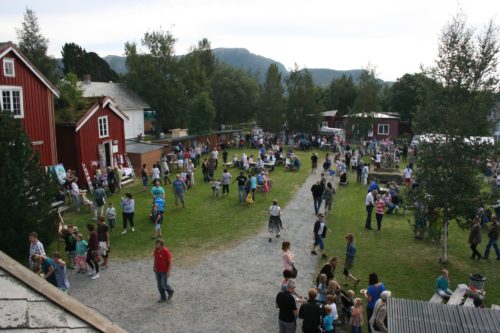Folkemasse på namdalsmuseet under Kulturmartna